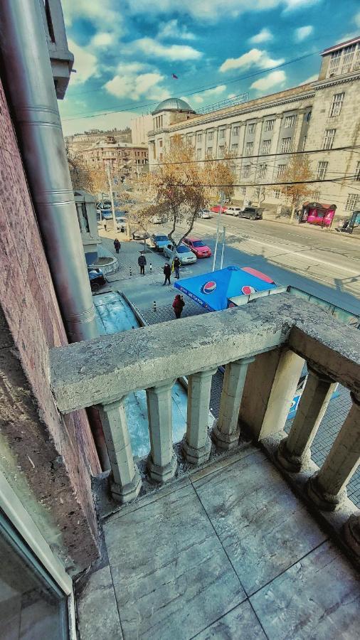 Однокомнатная Квартира С Шикарным Балконом В Самом Сердце Еревана Erévan Extérieur photo